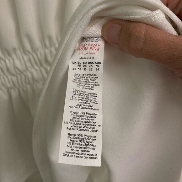 Boohoo Dobby Polkadot White Mesh Peplum plus size top 20 NEW - Picture 9 of 9